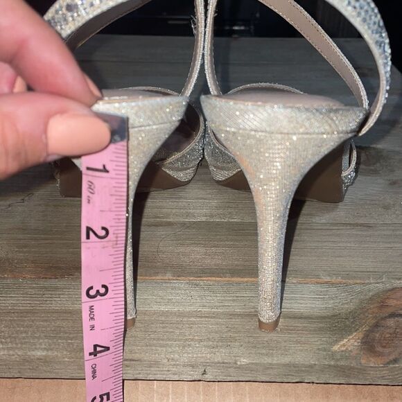 ✨Kelly & Katie Sparkling Princess Heels✨ - Picture 12 of 16